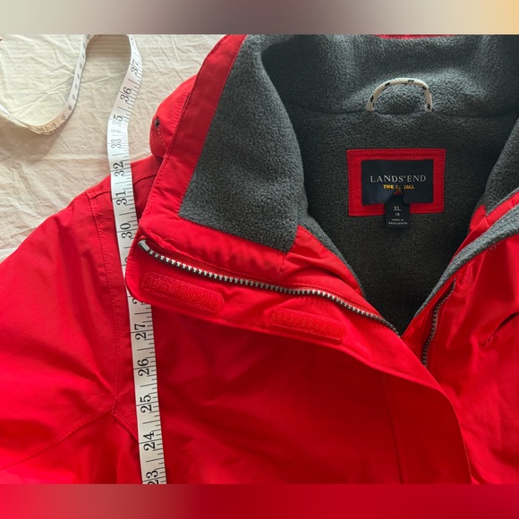 Lands' End The Squall Vibrant Red Jacket with Soft Gray Interior